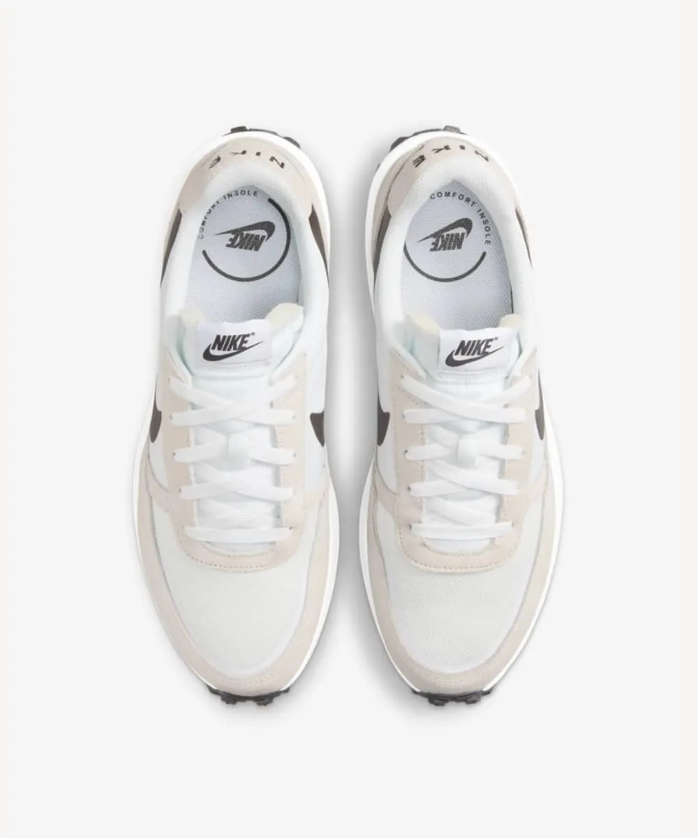 Vintage-Inspired Sports Shoes - Image 4